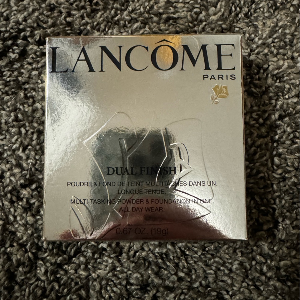Lancôme Dual Finish powder- Bisque II 310